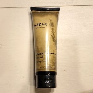 NIP Wen by Chaz Dean Sweet Almond Mint Styling Creme